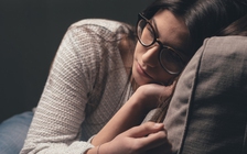 9 cách giúp bạn ngủ ngon, giảm lo lắng vào ban đêm