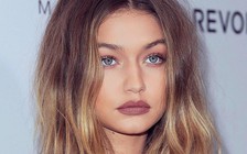 Siêu mẫu Gigi Hadid lần đầu khoe bụng bầu 7 tháng