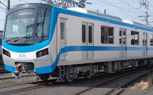 Đoàn tàu metro số 1 cập cảng TP.HCM ngày 8.10