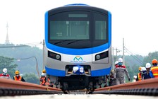 Tàu metro Bến Thành - Suối Tiên đã chạm đường ray