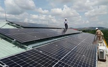 Các nước cũng loay hoay với việc xử lý pin mặt trời hết hạn