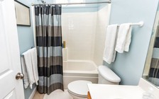 Không phải bồn cầu, đây mới là thứ bẩn nhất trong phòng tắm