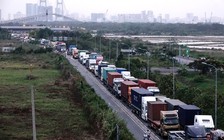 'Vươn' cao tốc tới các cảng