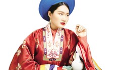 Cổ phục Việt rộn ràng đón xuân