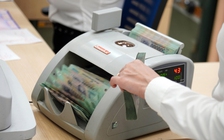 Ngân hàng, công ty chứng khoán 'chạy đua' tăng vốn