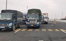 Đủ chiêu lách chốt