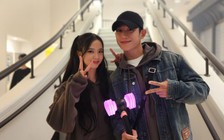 Jisoo (BlackPink) và Jung Hae In hội ngộ khiến fan 'phát sốt'