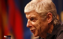 HLV Wenger: ‘Tôi sẽ ở lại Arsenal lâu hơn mọi người nghĩ’