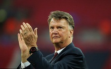 Lộ diện sao M.U đầu tiên bênh vực Van Gaal