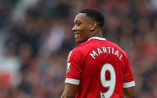 Martial bất mãn vì bị Ibrahimovic cướp số áo ở M.U