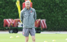 Wenger phản pháo lời hù dọa đấm ‘vỡ mặt’ từ Mourinho