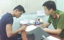 Trộm két sắt rồi trộm luôn xe máy để chở... két sắt