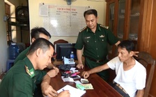 Biết bị theo dõi, nghi phạm vận chuyển heroin tìm cách đánh lạc hướng