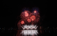 Thụy Điển - Bồ Đào Nha đấu pháo trên nền nhạc rock