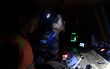 Xuất kích trong đêm, biên phòng cứu 8 ngư dân bị chìm tàu