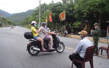 Ngăn chặn du khách kéo lên bán đảo Sơn Trà tụ tập