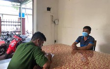 Giãn cách xã hội Đà Nẵng: Thấy 'sếp' dễ dãi, nhân viên xin nhiều giấy đi đường về phát cho hàng xóm