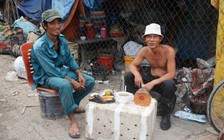 'Đời rác'... Sài Gòn: Lai rai nồng mùi... rác, ve chai