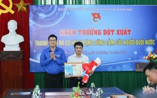 Tỉnh đoàn Thừa Thiên – Huế khen thưởng chàng trai xứ Thanh cứu người đuối nước