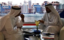 UAE khuyên người dân không mặc đồ truyền thống khi du lịch nước ngoài