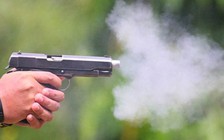 Người đàn ông nhập viện cấp cứu sau tiếng nổ nghi là súng