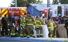 Khinh khí cầu rơi xuống khu dân cư Mỹ, 5 người thiệt mạng