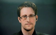 Cựu nhân viên tình báo Mỹ Edward Snowden được cấp hộ chiếu Nga