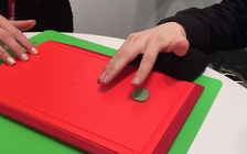 Vượt mặt cảm biến vân tay iPhone