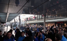 Galaxy S7 và S7 edge 'gây sốt' trong ngày mở bán