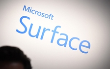Microsoft phát hành 3 điện thoại Surface năm 2017