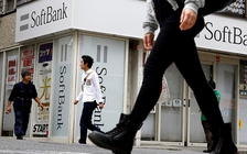 Softbank bất ngờ thâu tóm ARM với giá 31 tỉ USD