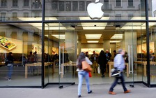 Pin iPhone bốc cháy, Apple Store sơ tán khẩn cấp