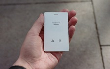 Light Phone 2 ra mắt, thêm khả năng 4G LTE