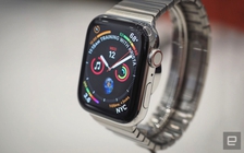 Apple Watch Series 4 dính lỗi khởi động lại không ngừng