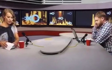 Samsung kiện đại sứ thương hiệu của mình vì sử dụng iPhone