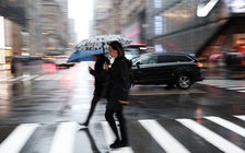 Smartphone khiến người đi bộ dễ bị tai nạn