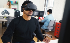 HP công bố tai đeo Windows Mixed Reality độ phân giải cao