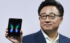 Galaxy Fold trì hoãn bán ra, có mặt sau Galaxy Note 10