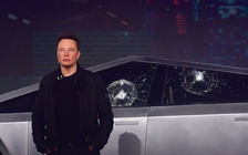 Elon Musk giải thích lý do kính xe Cybertruck vỡ tan ngay trên sân khấu