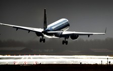 Các hãng hàng không gặp khó vì biến đổi khí hậu