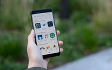 Google Play Store xóa ứng dụng Infowars vì gây thông tin Covid-19 sai lệch