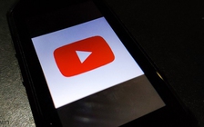 YouTube cho thiết bị di động có thể báo giờ đi ngủ
