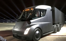 Tesla sẵn sàng sản xuất hàng loạt xe đầu kéo điện Semi