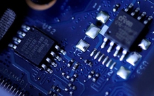 Nhu cầu tăng cao, ngành công nghiệp bán dẫn 'hốt bạc'