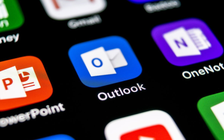 Nhân viên IT ngồi tù vì xóa nhiều tài khoản Office 365