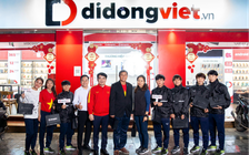 Di Động Việt tặng điện thoại iPhone và Samsung Galaxy cho tuyển nữ Việt Nam