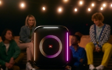 Trình làng loa giải trí JBL PartyBox Encore