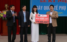 Nữ sinh ‘nói 7 thứ tiếng’ nhận học bổng toàn phần của Đại học FPT