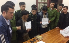 Bắt 2 người Lào tàng trữ 1 kg ma túy đá