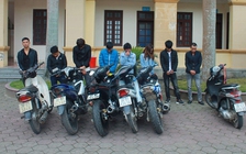 Một cô gái cùng 7 nam thanh niên ‘phê’ ma túy trong quán karaoke